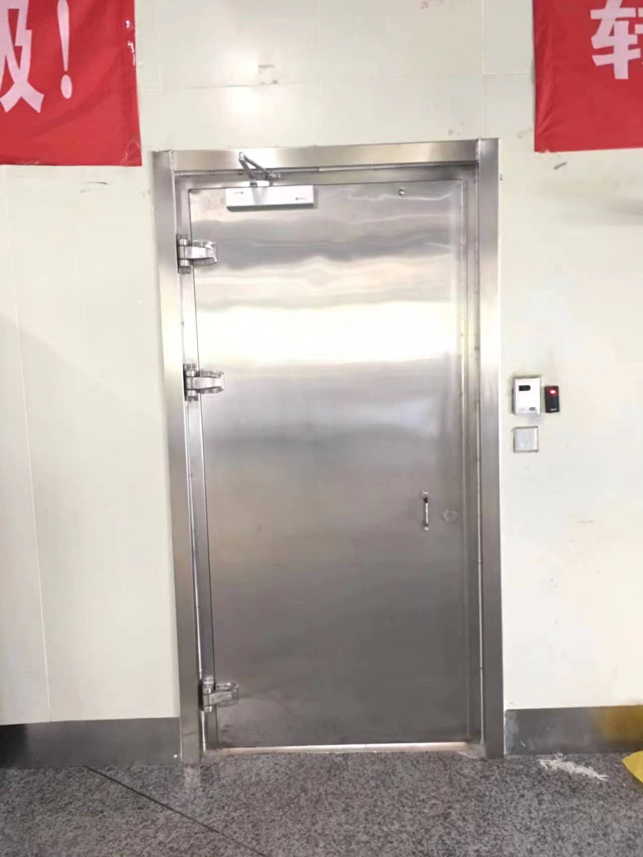 南京地铁抗风压防火门